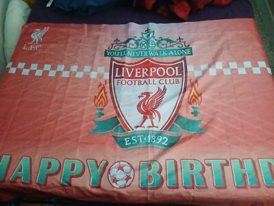 Liverpool FC Feliz Cumpleaños Nunca Caminarás Solo 60"x40" Bandera Bandera Roja Foto 1 de 4