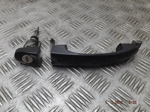 Volkswagen Touran Right Driver O/S Front Outer Door Handle P/C Black C9Z 03-09B - Picture 1 of 5