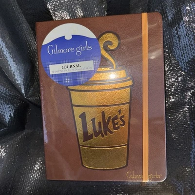 吉尔莫女孩 25 周年日记笔记本,人造皮革刺绣新品 — 第 1/4 张图片