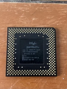 Intel Pentium MMX 200 MHz FV80503200 STEP CODE: SY060 SOCKET 7 - Picture 1 of 2