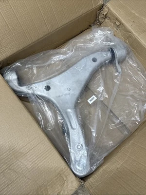 2016 - 2022 JEEP GRAND CHEROKEE WK FRONT LEFT LOWER CONTROL ARM OEM 04877717AB - Image 1 of 4