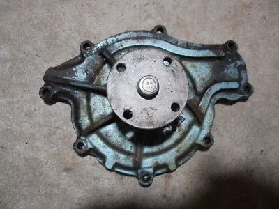 Pontiac Catalina Bonneville 1963 389 pulgadas cúbicas bomba de agua Foto 1 de 4