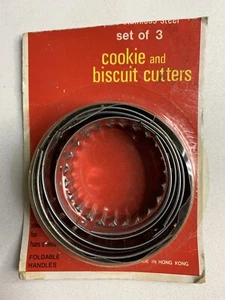 Cookie And Biscuit Cutters 3 Piece Silver Metal Foldable Handles - Picture 1 of 4