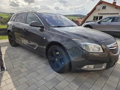 Opel Insignia mit Motorproblem - Bild 1 von 4