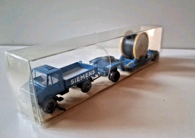 Wiking - 26502/1 - 1:87 - Unimog U 1700 L Tieflader "Siemens" - OVP, unbespielt  - Bild 1 von 4