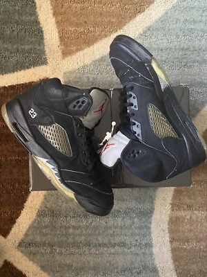 Zapatos de baloncesto Nike retro metálicos Air Jordan 5, talla 7Y - negros/plateados Foto 1 de 4