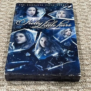 Pretty Little Liars: The Complete Fifth Season - Picture 1 of 6