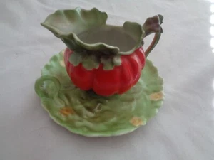 German Bavaria Royal Bayreuth Tomato Pattern Creamer With 5 Inch Under Plate - Picture 1 of 3