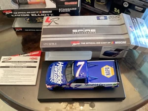 1/24 Lionel #7 Chase Elliott Hendrickcars.com 2022 Silverado - 1 of 1032 - Picture 1 of 4