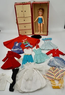 Vintage Suzette Fashion Doll in Trunk with Full Wardrobe Clothes by Uneeda - Image 1 of 4