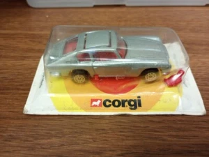 Vintage corgi JAMES BOND 007 & Aston Martin 1963 Db5 - Picture 1 of 7