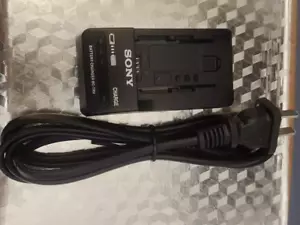 1PCS Sony BC-TRV Travel Battery Charger For Sony V, P, H Series - NEW! - Picture 1 of 2
