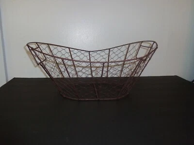 RUSTIC CHICKEN WIRE BRONZE 2 HANDLES FARM HOUSE BRONZE FRUIT ORGANIZER BASKET - Image 1 of 4