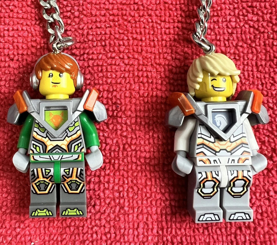 LEGO Nexo Knights Lance Keychain / Keyring 853684