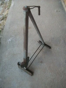 Vintage Bumper Jack or Sign / Display Holder ~ Service Station - Picture 1 of 5