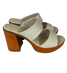 Maurices Brittany Block Heels Womens Size 10 M White Faux Leather Faux Wood Heel - Picture 1 of 10