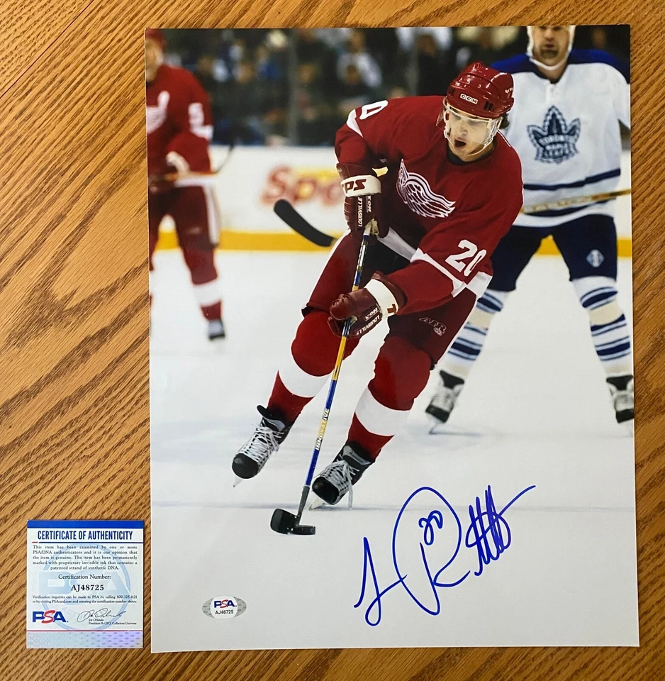 Luc Robitaille Signed Detroit Red Wings 11x14 Photo PSA COA RARE - Image 1 of 1
