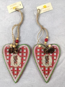 Clayre & Eef 2 Stück Holz Herz Hänger Christbaum Schmuck Nikolaus Rot 14,5 cm - Bild 1 von 2