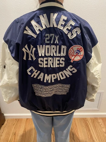 NWT MEN'S NEW ERA X ALPHA INDUSTRIES NEW YORK YANKEES REVERSIBLE BOMBER JACKET Cover
