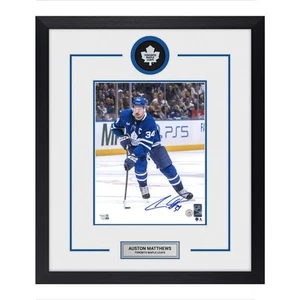 Auston Matthews Autographed Toronto Maple Leafs Puck Logo 23x27 Frame - Bild 1 von 1