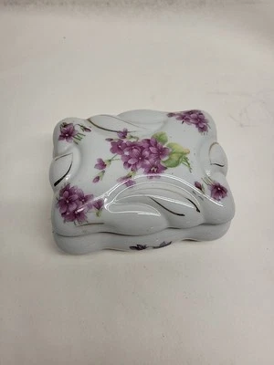 Vintage Porcelain Trinket Box – Purple Violets Floral Design, Japan, With Lid - Image 1 of 4