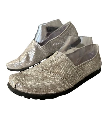 Zapato Mocasín YUU Plata Brillo Calista Talla 9M Brillante Brillante Elegante Cómodo Foto 1 de 4