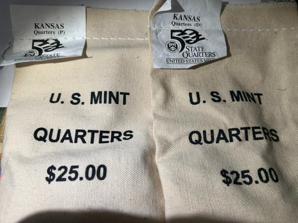 New Mint Bags of 2005 P & D Kansas Uncirculated Quarters BU from US Mint - Image 1 of 1