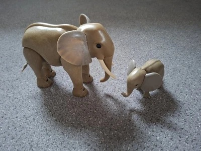 Playmobil 2 Circus Elephants Xxl Dressage Animals Tamer Circus Vintage  - Image 1 of 4
