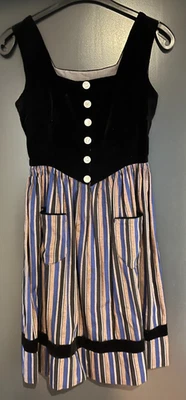 Damen Trachten Dirndl ärmellos Schwarz Samt, Rock gemustert ca. Gr. 36 - Bild 1 von 2