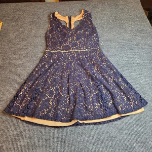 Vestido City Studio para mujer talla 13 azul marino floral de encaje sin mangas ajuste y acampanado - Imagen 1 de 6