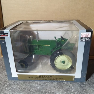 1/16 Oliver 770 Tractor Wide Front Highly Detailed In Box - Image 1 of 4