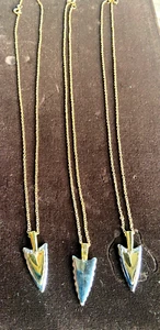 3 colgantes vintage nuevos con incrustaciones de oro pulido de peltre de 18"" CALIDAD EE. UU. Prov R.I. - Imagen 1 de 5