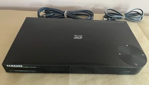 Samsung BD-F5900 3D WiFi Streaming Blu-Ray & DVD Player W/ HDMI Cable - Works! - Picture 1 of 20