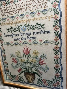 Sampler Kreuzstich Handarbeit signiert OHNE RAHMEN. Angebot ist NUR PROBENEHMER GEROLLT - Bild 1 von 14