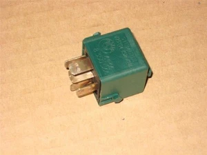 BMW 325 318 323 528 525 740 750 M3 X5 Green Relay Multi Purpose 61.36-8 350 566 - Bild 1 von 1