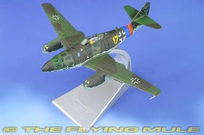 Corgi 1:72 Me 262A Luftwaffe JG 7 Nowotny Yellow 17 - Image 1 of 4