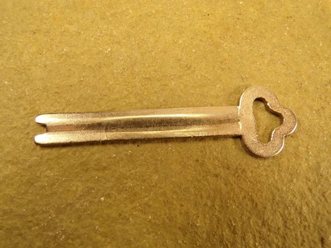 Vintage Padlock Key Trunk Chest Lock Box Desk Cabinet Antique Padlock Key NOS Cover