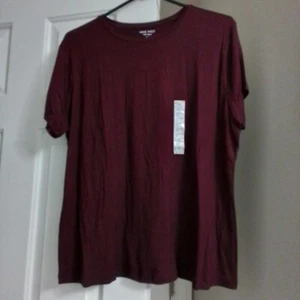 Size XL Women's Nine West Maddie Plum Tee Shirt - Picture 1 of 3