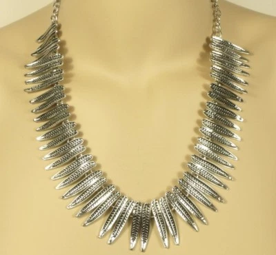 Bohemia Retro Hoja Pluma Plata Distintivo Collar Cadena Collar Garra Langosta  Foto 1 de 4