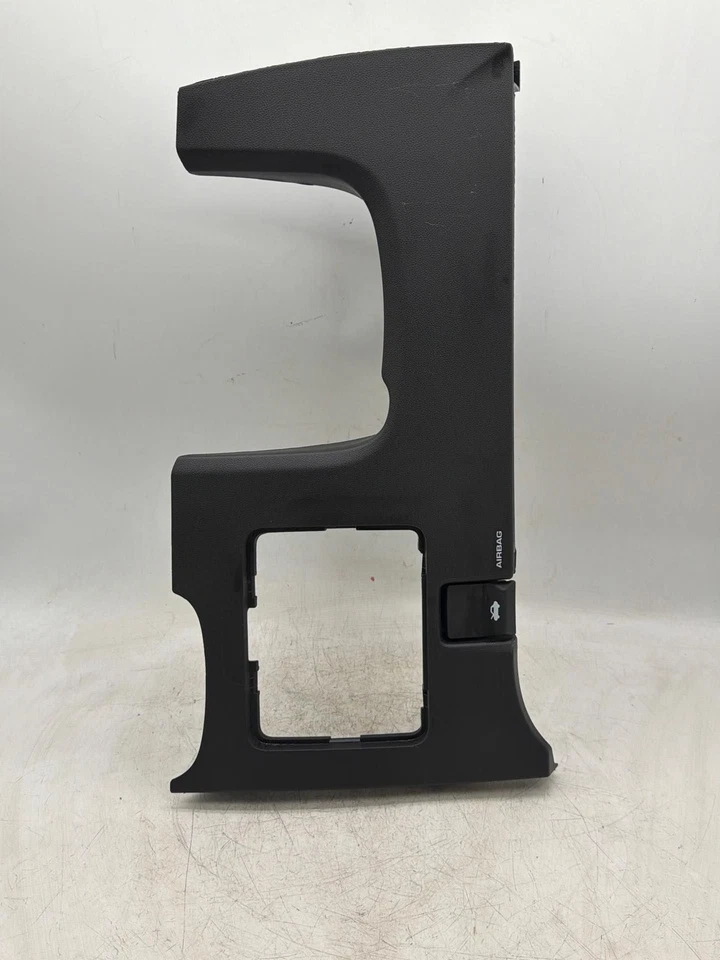 21-25 CHEVROLET TRABLAZER ПРИБОРНОЙ ПАНЕЛИ ЛЕВЫЙ НИЖНИЙ КОЛЕННЫЙ ВАЛИК КРЫШКА ОТДЕЛКИ OEM - Изображение 1 из 4