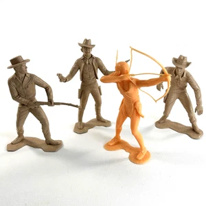 VINTAGE 1964 LOUIS MARX & CO. INDIANER FIGUREN KONVOLUT 4 COWBOYS & INDIANER KUNSTSTOFF - Bild 1 von 21