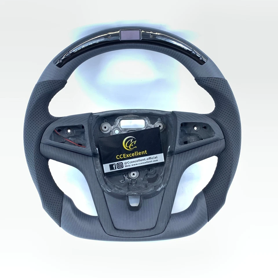 Volante de fibra de carbono real para Chevrolet Camaro Malibu 2012-2015 Foto 1 de 4