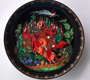 Vintage Ruslan and Ludmilla Russian porcelain plate Lyubimov 1988 folk art - Picture 1 of 6