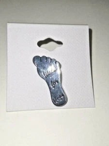 Walk for Hope Krebs Anstecknadel Relais Life Fuß Tac versilbert Gravur Neu - Bild 1 von 2