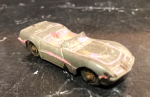 Vintage 1968 Tootsietoy Collectible Diecast 1968 Corvette - Picture 1 of 7