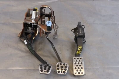 2013 HONDA CIVIC SI COUPE K24Z7 OEM 6SPD GAS BRAKE & CLUTCH PEDAL *WEAR* #9458 - Image 1 of 4