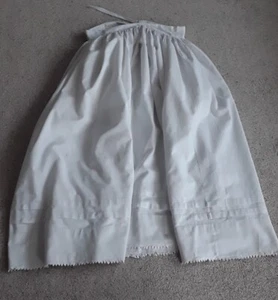 Antique Victorian Petticoat In Good Wearable condition - Picture 1 of 9