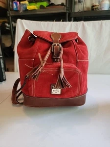 Zaino Dooney and Bourke rosso mirtillo pelle scamosciata coulisse nappe - Foto 1 di 11