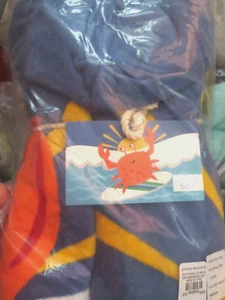 Pottery Barn Kids SURFING CRAB hooded Beach Towel 50"x 30" UPF 50+  NWT - Picture 1 of 3