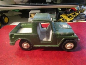 1969 Tootsietoy Jeep - Picture 1 of 2